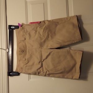 Girl's Izod shorts